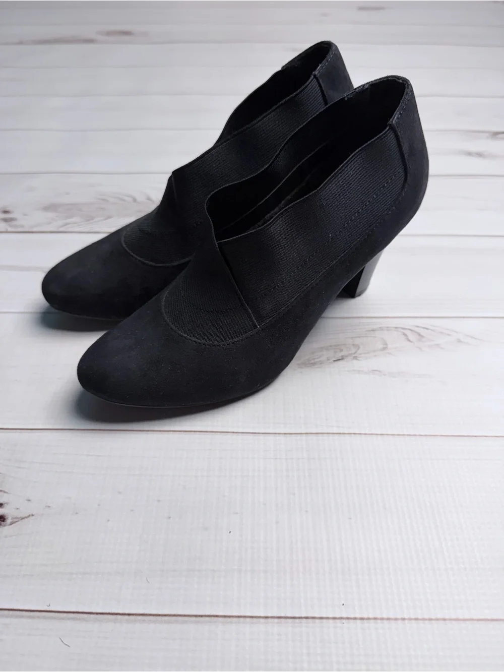 Karen Scott Black Suede Pointed High Heel Booties